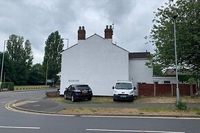 Gateway Mews Wv1 Stays 5beds Parking Long Stay Discounts