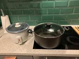 New Cross Mews 4 Bedroom 2 Bathrooms Fast Wifi Parking Sleeps up to 12