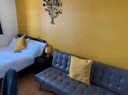 New Cross Mews 4 Bedroom 2 Bathrooms Fast Wifi Parking Sleeps up to 12