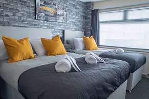 New Cross Mews 4 Bedroom 2 Bathrooms Fast Wifi Parking Sleeps up to 12