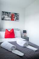 New Cross Mews 4 Bedroom 2 Bathrooms Fast Wifi Parking Sleeps up to 12
