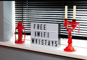 New Cross Mews 4 Bedroom 2 Bathrooms Fast Wifi Parking Sleeps up to 12