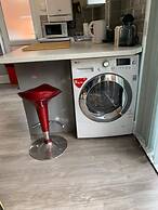 Bridge House 5 Beds up to 8 People Contractors Reunions Long or Short 