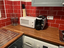 Tividale Mews B69 2 Bed Flat With Garden Parking