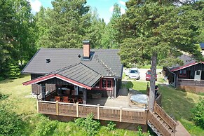 Lake View Cabin