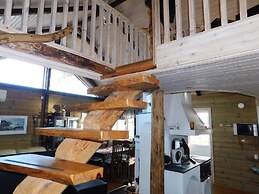 Lake View Cabin