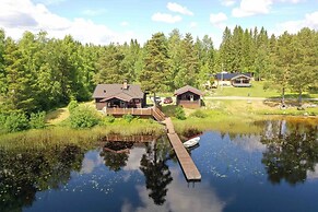Lake View Cabin