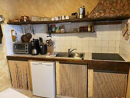 Cottage With 3 Bedrooms, 2 Bathrooms, Heated Solar Pool, Sauna, Jacuzz