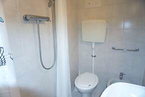 Lovely Apartment for 4 Guests With Terrace