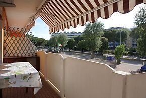 Lovely Apartment for 4 Guests With Terrace