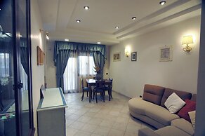 Roma Chic House - Delightful Luxury Apartment 3 People, With Jacuzzi