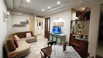 Roma Chic House - Delightful Luxury Apartment 3 People, With Jacuzzi