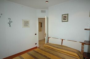 Roma Chic House - Delightful Luxury Apartment 3 People, With Jacuzzi