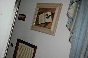 Roma Chic House - Delightful Luxury Apartment 3 People, With Jacuzzi