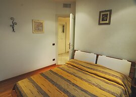 Roma Chic House - Delightful Luxury Apartment 3 People, With Jacuzzi