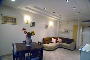 Roma Chic House - Delightful Luxury Apartment 3 People, With Jacuzzi