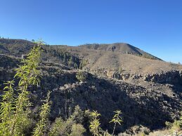 Cottage With 2 Bedrooms2 Bathrooms, Heated Solar Pool, Sauna, Jacuzzi,