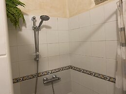 Cottage With 2 Bedrooms2 Bathrooms, Heated Solar Pool, Sauna, Jacuzzi,