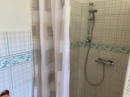 Cottage With 2 Bedroom, 2 Bathrooms, Heated Solar Pool, Sauna, Jacuzzi