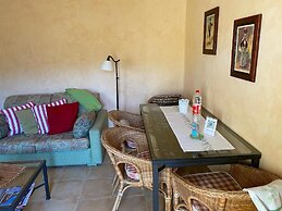 Cottage With 2 Bedroom, 2 Bathrooms, Heated Solar Pool, Sauna, Jacuzzi