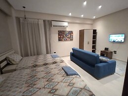 Eco Inn - Sherook993g2 Studio
