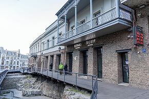 Theory Hotel