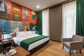 Theory Hotel
