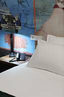 Theory Hotel