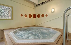 B207 Ten Mile Island 2br 2ba 2 Bedroom Condo by RedAwning