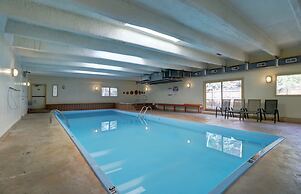 B207 Ten Mile Island 2br 2ba 2 Bedroom Condo by RedAwning