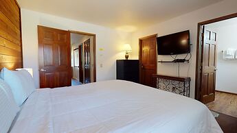 Snowflower 20 Pet-Friendly, Spacious Corner Unit With Great Complex Am