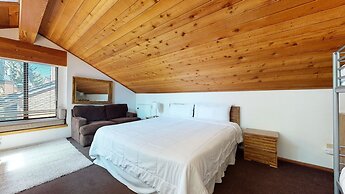 Snowflower 20 Pet-Friendly, Spacious Corner Unit With Great Complex Am