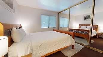 Snowflower 20 Pet-Friendly, Spacious Corner Unit With Great Complex Am