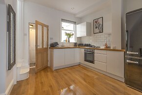 City Gate Garden Lodge