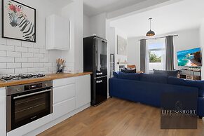 City Gate Garden Lodge