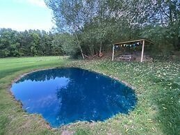 Arcadia Safari Tent in Private 5 Acre Field