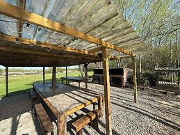 Arcadia Safari Tent in Private 5 Acre Field