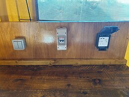 Arcadia Safari Tent in Private 5 Acre Field