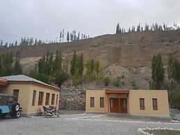 Khunjerab Hotel Sost