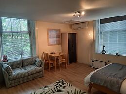 Self Contained Studio Flat in Winterton Hall