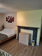 Self Contained Studio Flat in Winterton Hall