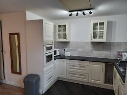 Self Contained Studio Flat in Winterton Hall