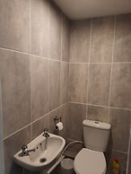 Self Contained Studio Flat in Winterton Hall