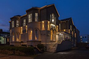 Remaotel Seafield Court Apartments