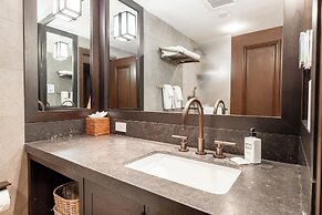 Lodge at Vail Condominiums