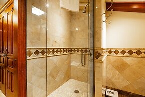 Lodge at Vail Condominiums