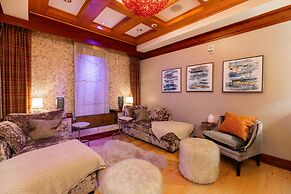 Lodge at Vail Condominiums