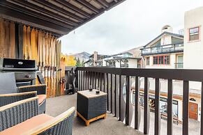 Lodge at Vail Condominiums