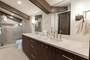 Lodge at Vail Condominiums