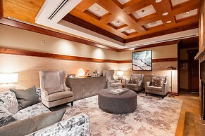 Lodge at Vail Condominiums